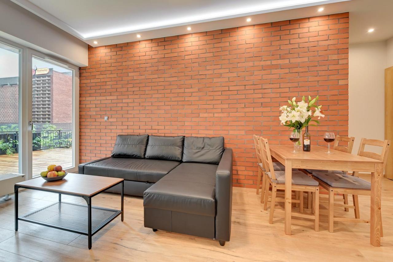 Central Apartment - Free Private Parking Danzica Esterno foto