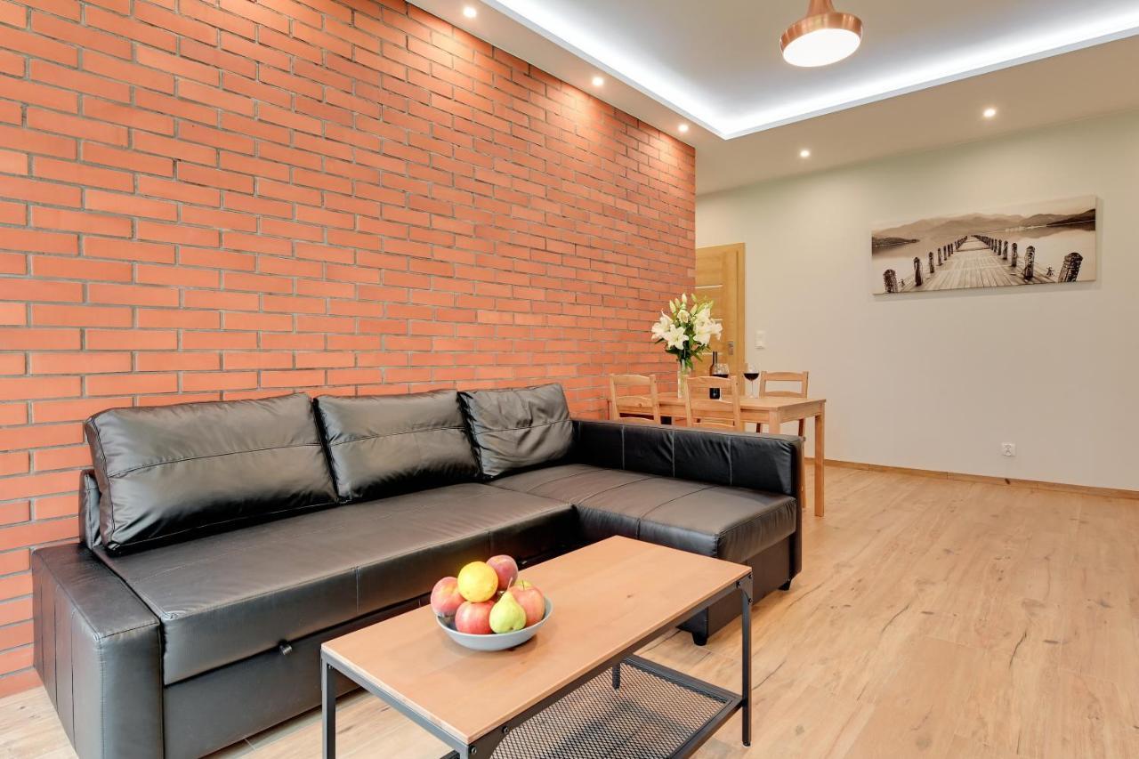 Central Apartment - Free Private Parking Danzica Esterno foto